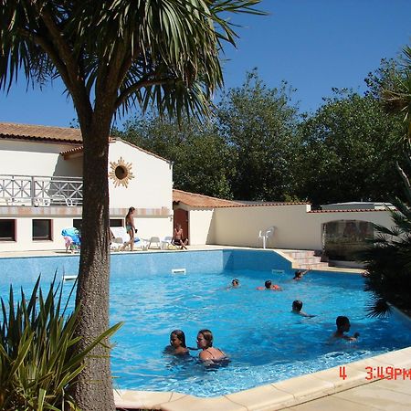 Camping Barataud Saint-Denis-dʼOléron Exterior foto