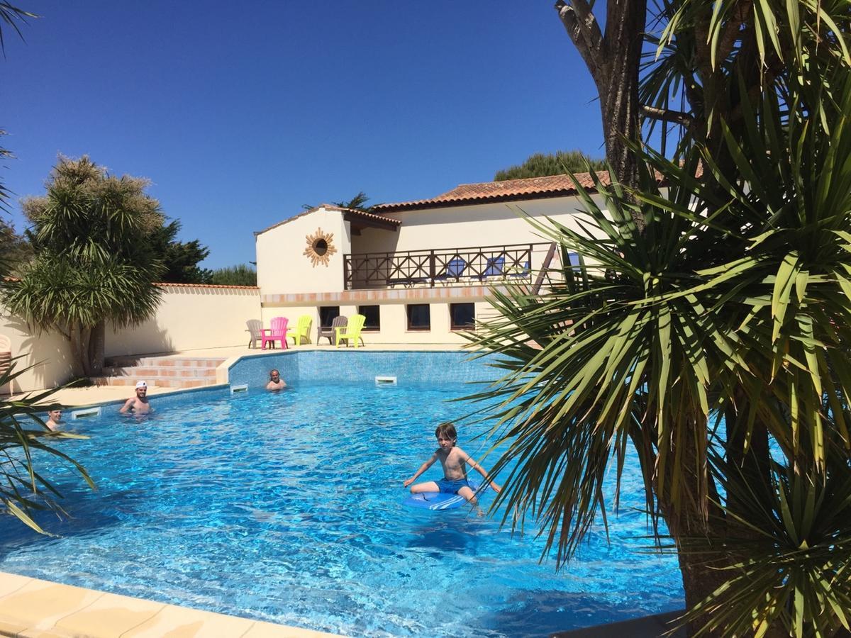 Camping Barataud Saint-Denis-dʼOléron Exterior foto